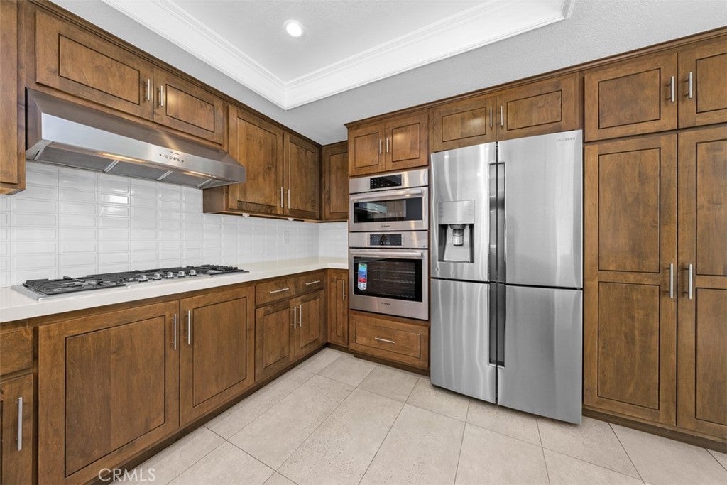 27 Almeria, Irvine CA 92614 - Photo 14