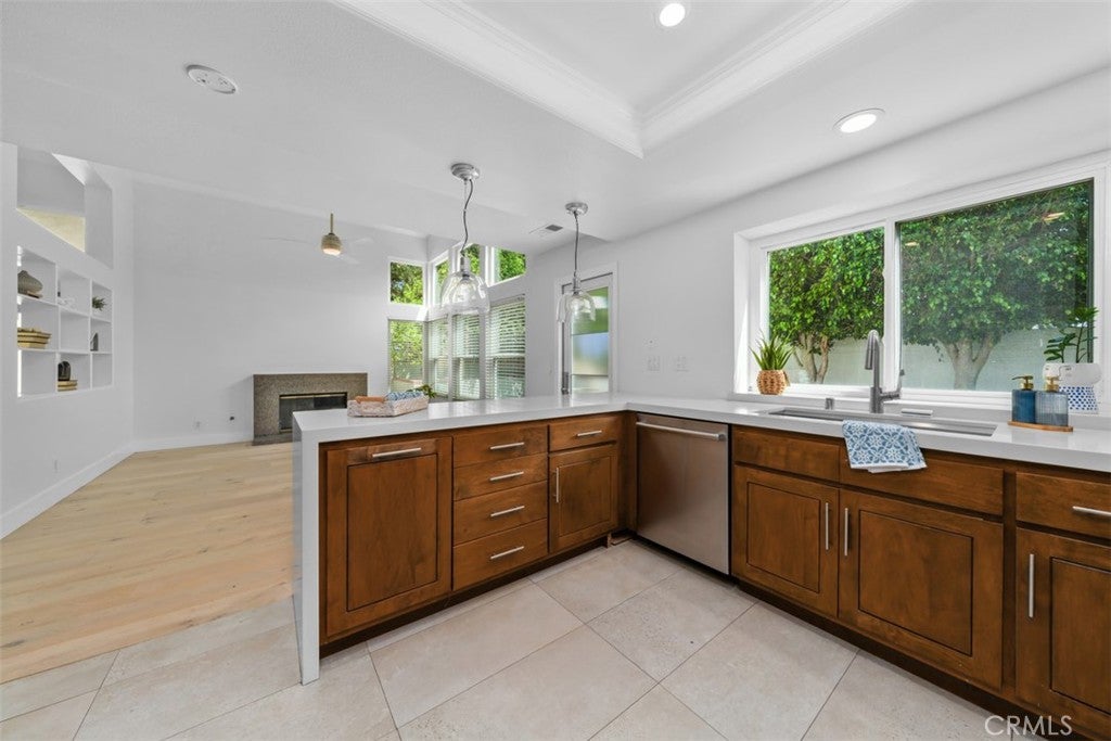 27 Almeria, Irvine CA 92614 - Photo 15