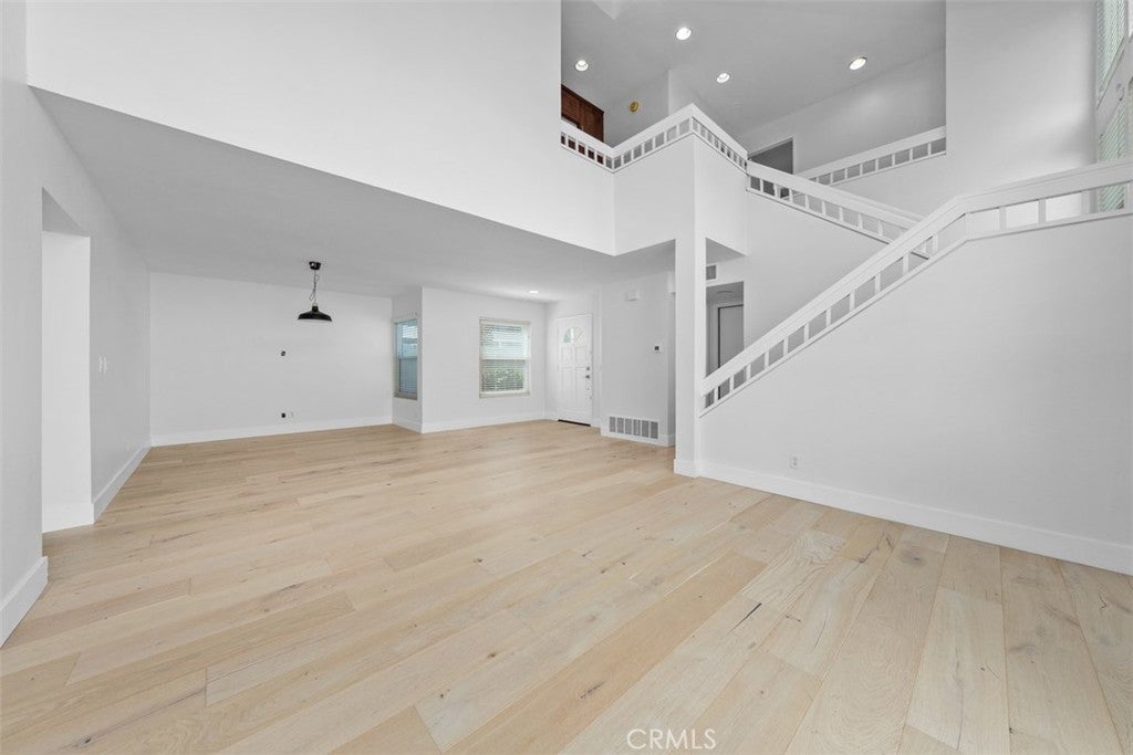 27 Almeria, Irvine CA 92614 - Photo 6