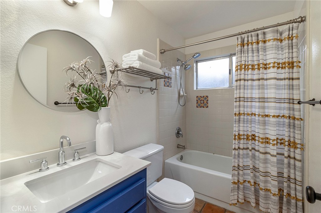 714 Brookside