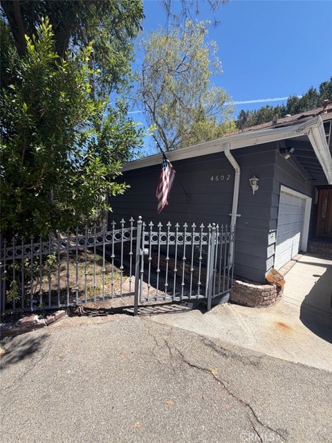 Photo of 4602 Hurford Terrace, Los Angeles, CA 91436 (MLS # CV26181946)