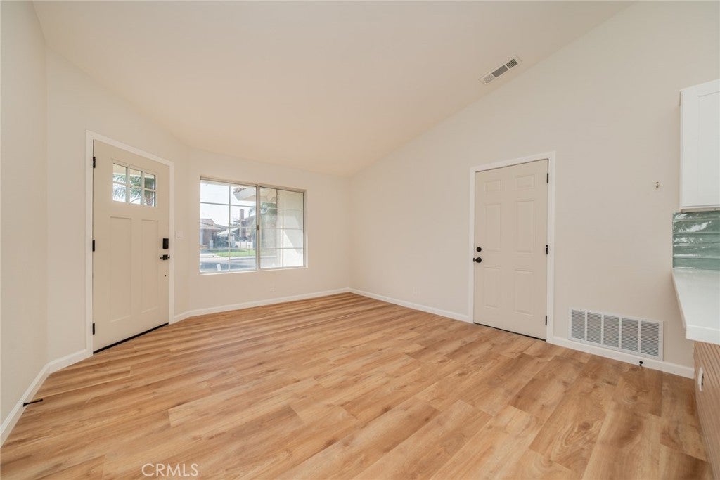 1929 Summertree Drive