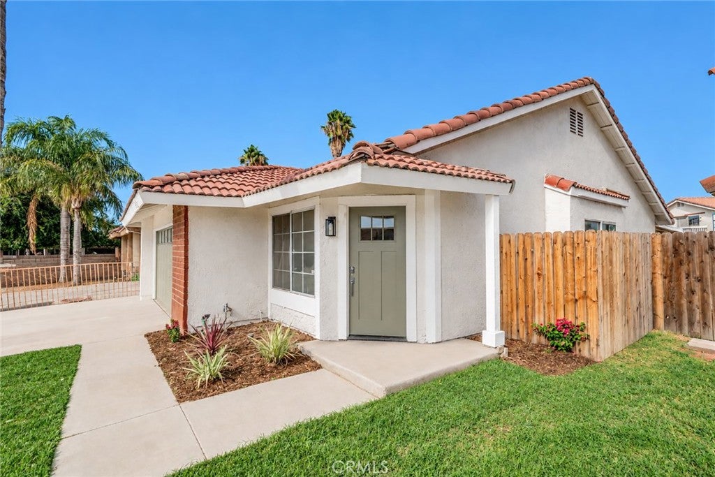 1929 Summertree Drive