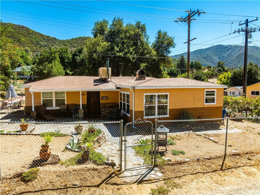 40202 Calle El Clavelito