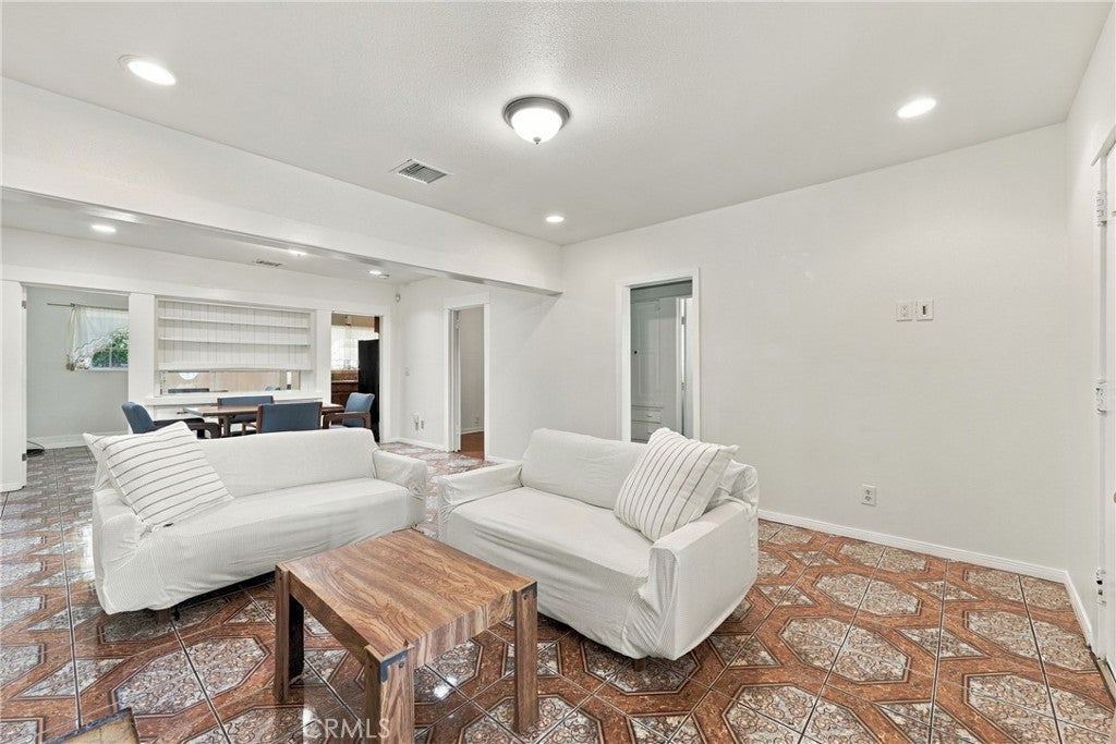 1659 W 39th