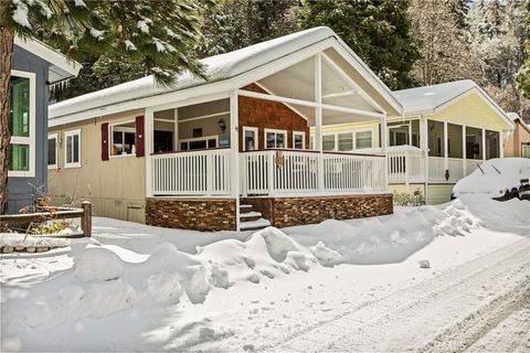 Photo of 27500 State Highway 189 #81, Lake Arrowhead, CA 92352 (MLS # IG26042394)