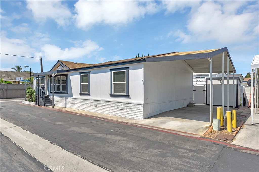209 Road Runner Lane