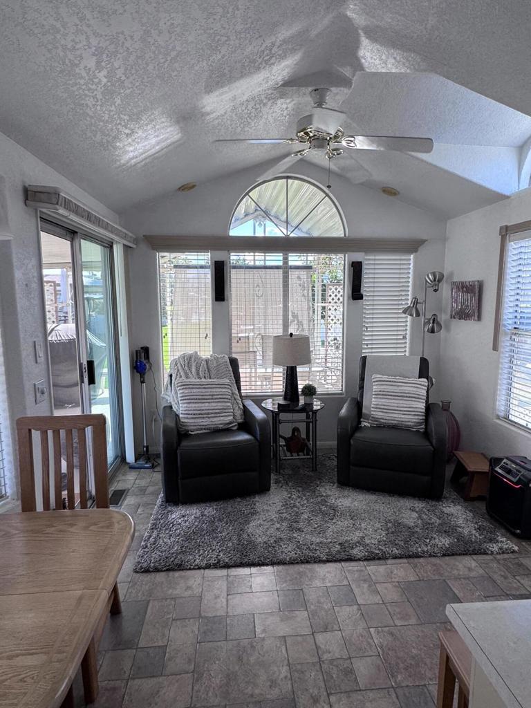 81620 Avenue 49 261b