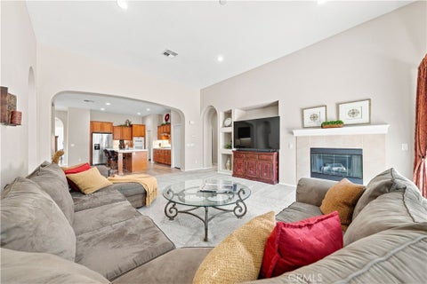 Tiny photo for 43940 Via Montalban, Temecula, CA 92592 (MLS # SW26195767)
