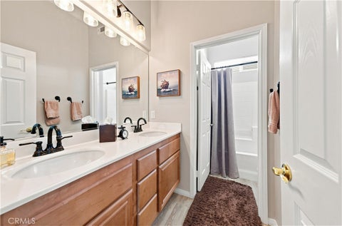 Tiny photo for 43940 Via Montalban, Temecula, CA 92592 (MLS # SW26195767)