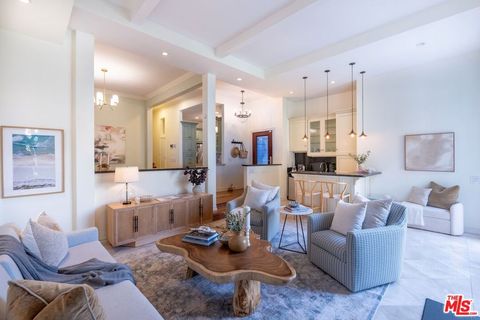 Photo of 20 Ketch Street #1, Marina Del Rey, CA 90292 (MLS # 26635219)