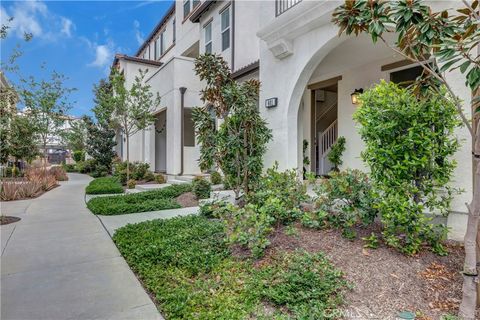 601 Shadowbrook Lake Forest CA 92610