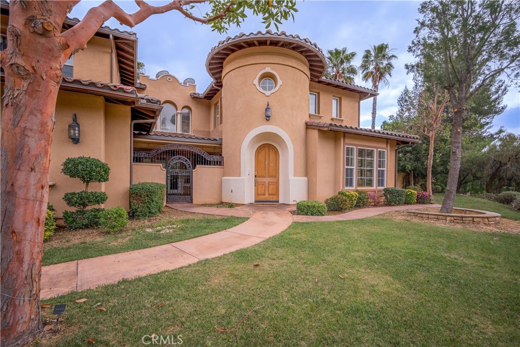 Claremont, California, 91711, United States, 5 Bedrooms Bedrooms, ,5 BathroomsBathrooms,Residential,Active,2033995