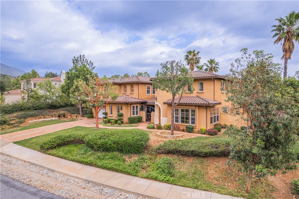 Claremont, California, 91711, United States, 5 Bedrooms Bedrooms, ,5 BathroomsBathrooms,Residential,Active,2033995