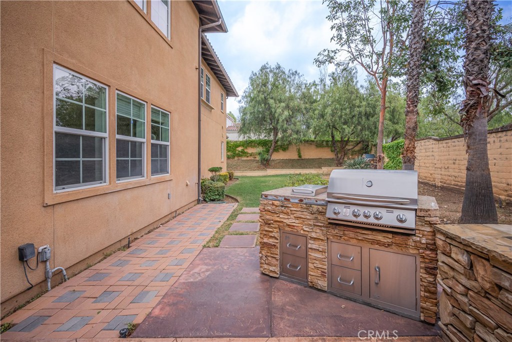 Claremont, California, 91711, United States, 5 Bedrooms Bedrooms, ,5 BathroomsBathrooms,Residential,Active,2033995