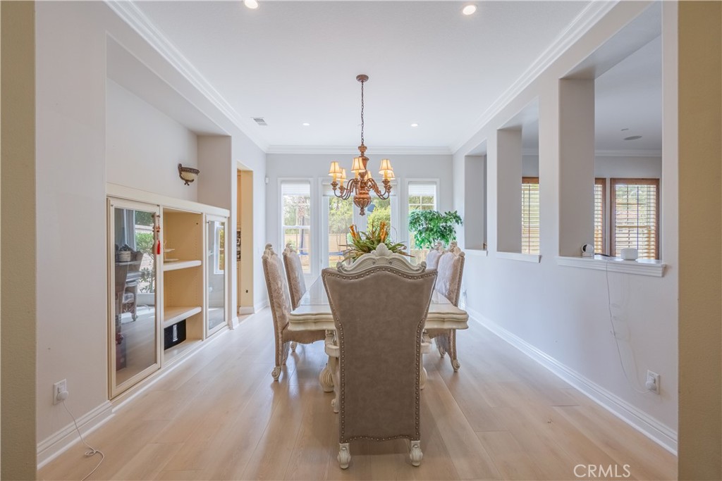 Claremont, California, 91711, United States, 5 Bedrooms Bedrooms, ,5 BathroomsBathrooms,Residential,Active,2033995