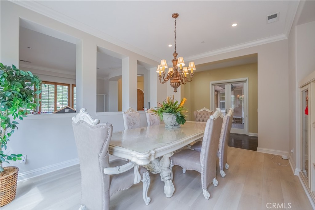 Claremont, California, 91711, United States, 5 Bedrooms Bedrooms, ,5 BathroomsBathrooms,Residential,Active,2033995