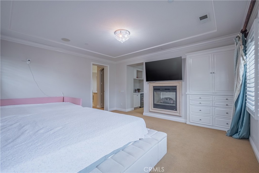 Claremont, California, 91711, United States, 5 Bedrooms Bedrooms, ,5 BathroomsBathrooms,Residential,Active,2033995