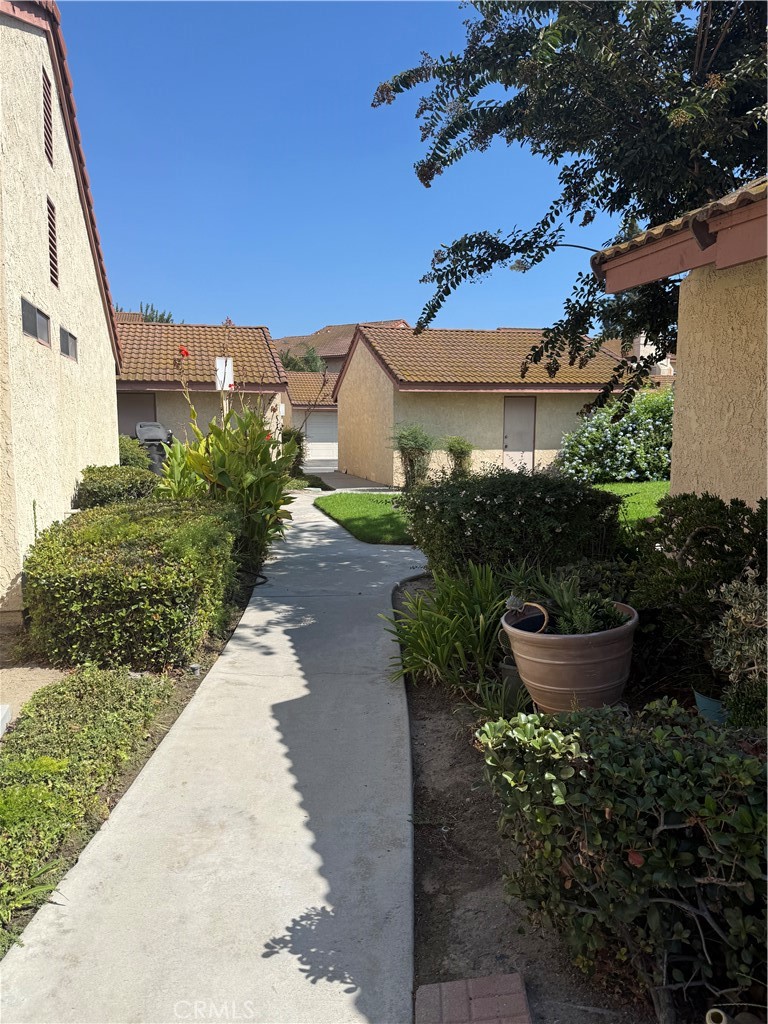 2676 W Cameron Court 105