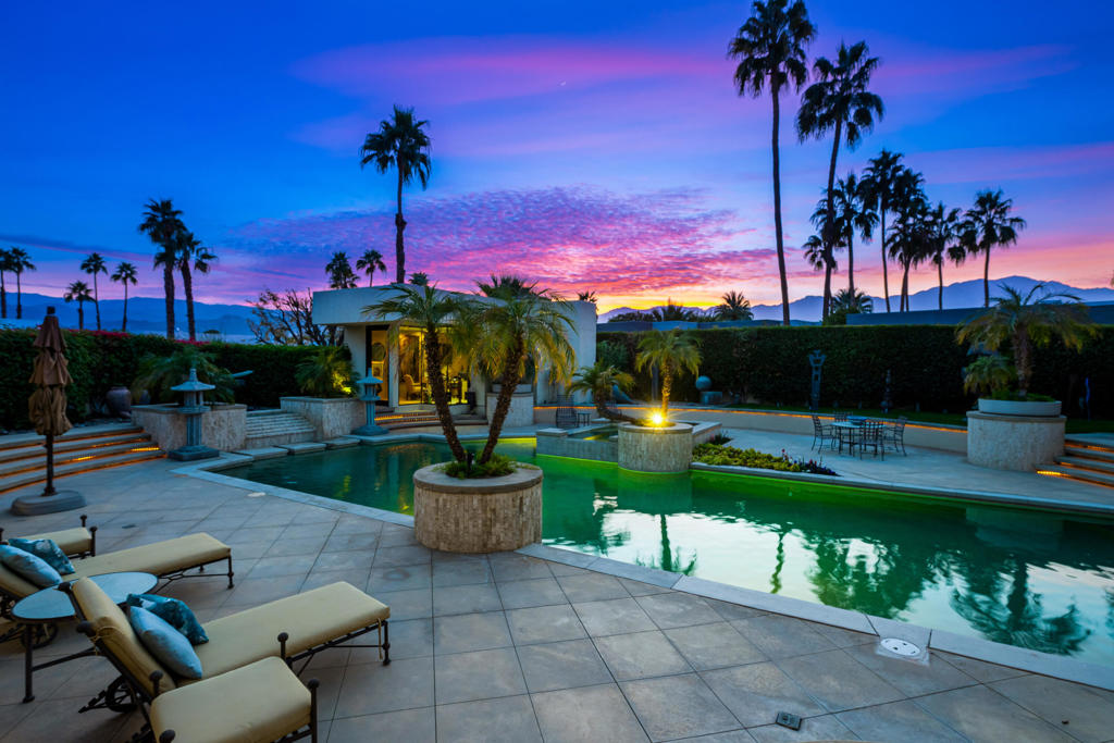 La Residence - Residential