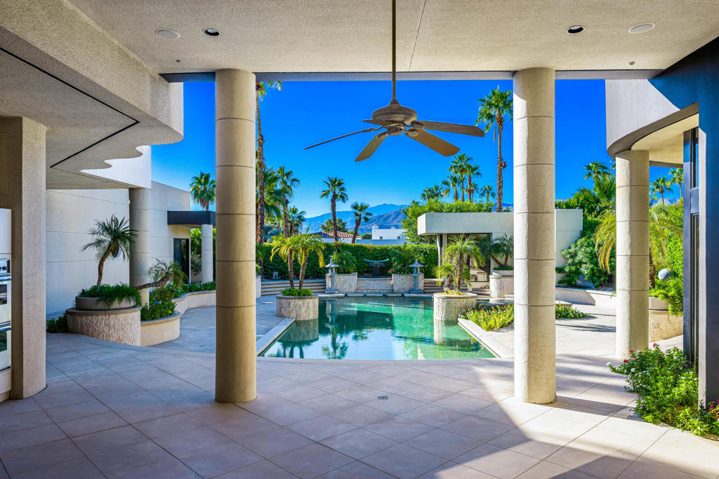 La Residence - Residential