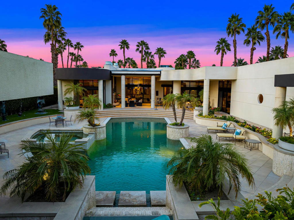 La Residence - Residential