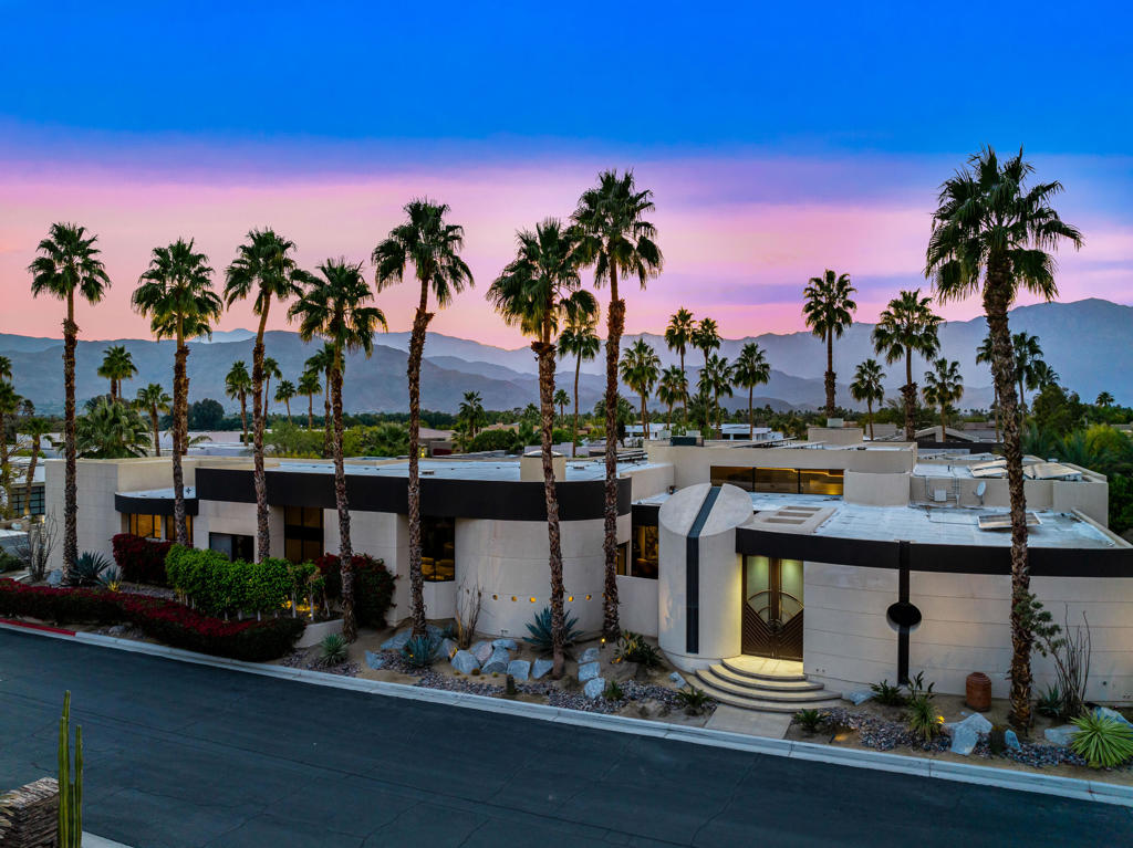 La Residence - Residential