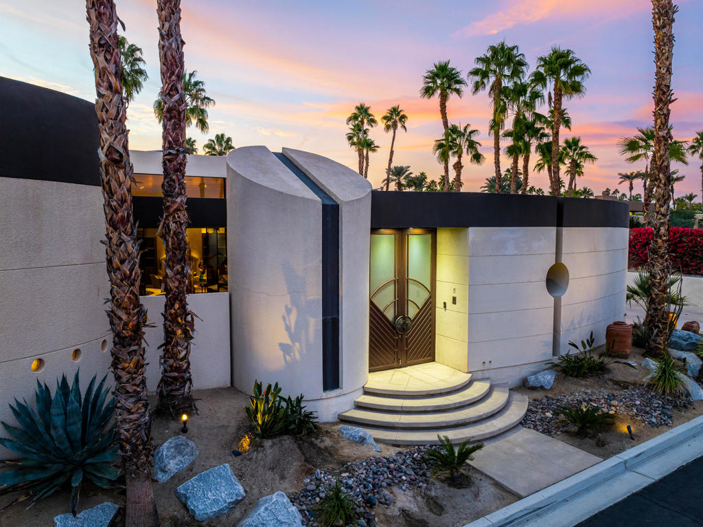 La Residence - Residential