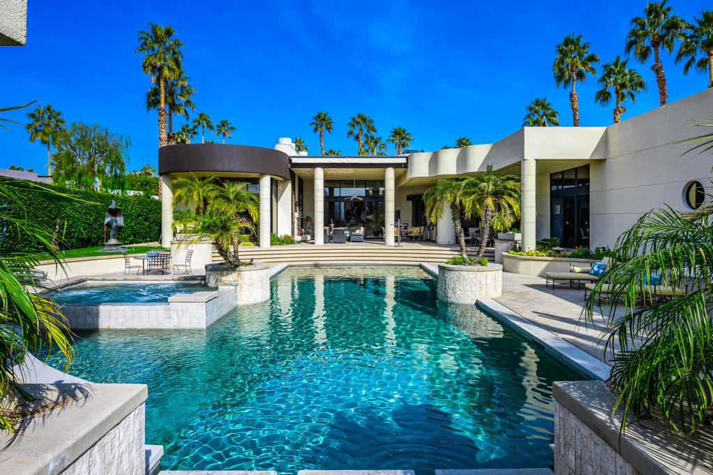 La Residence - Residential
