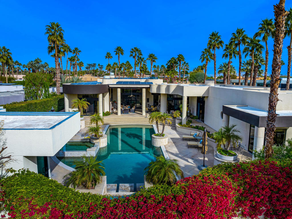 La Residence - Residential