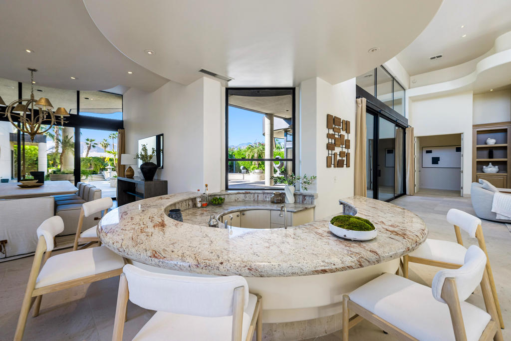 La Residence - Residential