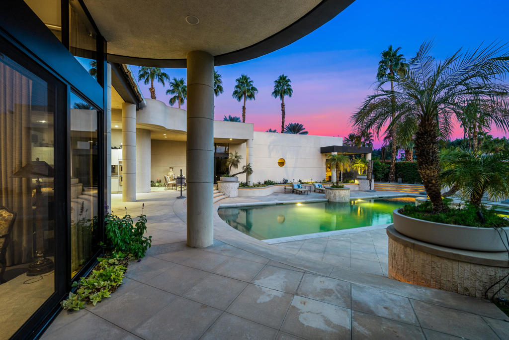La Residence - Residential