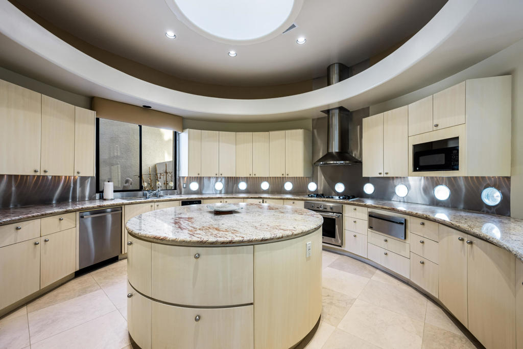 La Residence - Residential