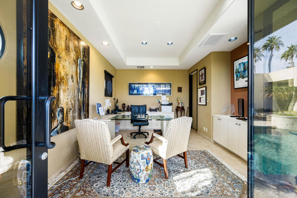 La Residence - Residential