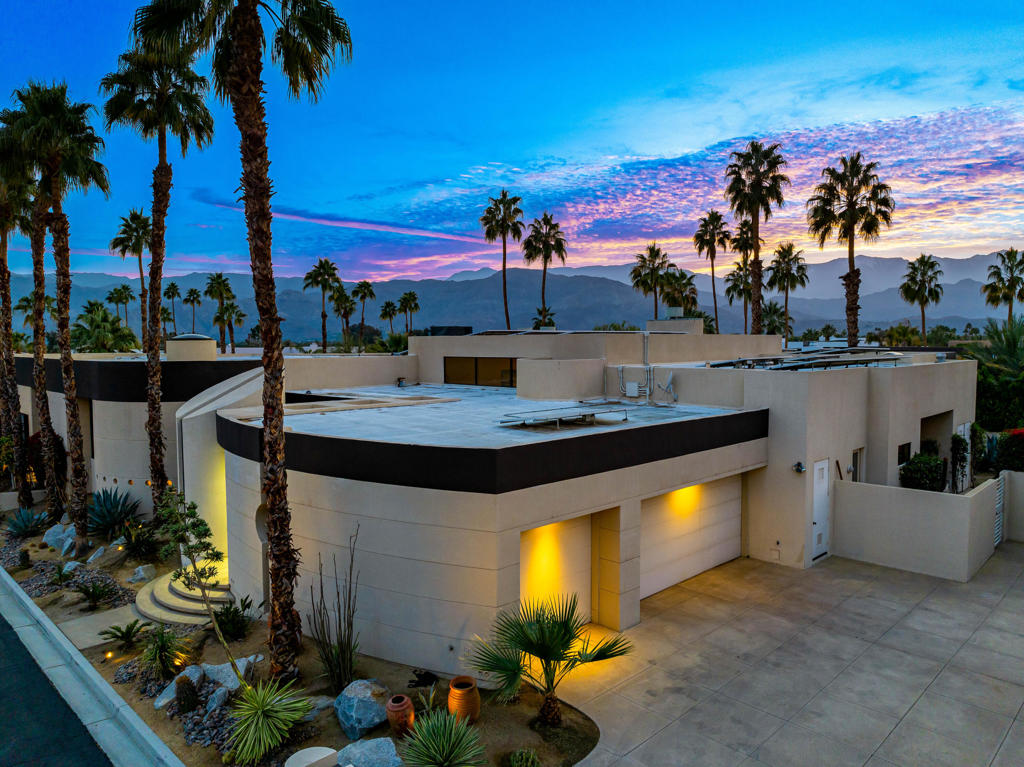 La Residence - Residential