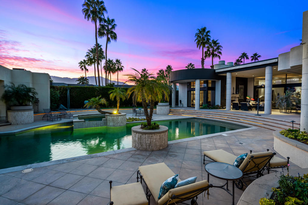 La Residence - Residential
