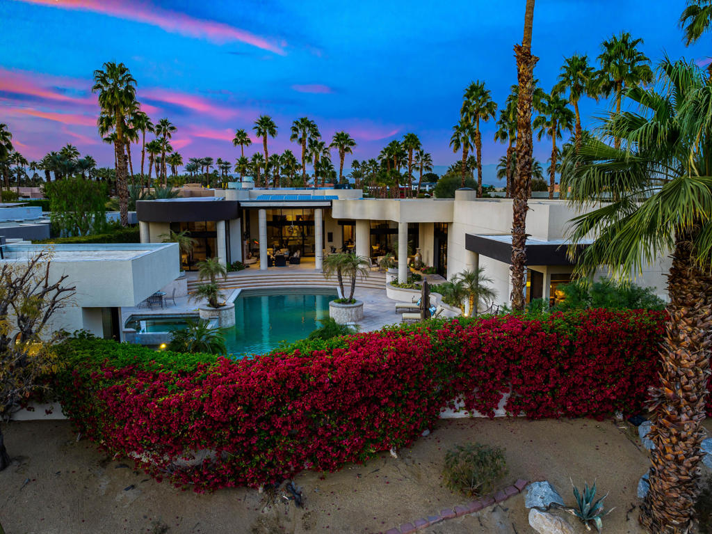 La Residence - Residential