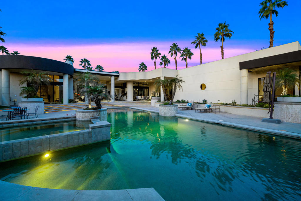 La Residence - Residential