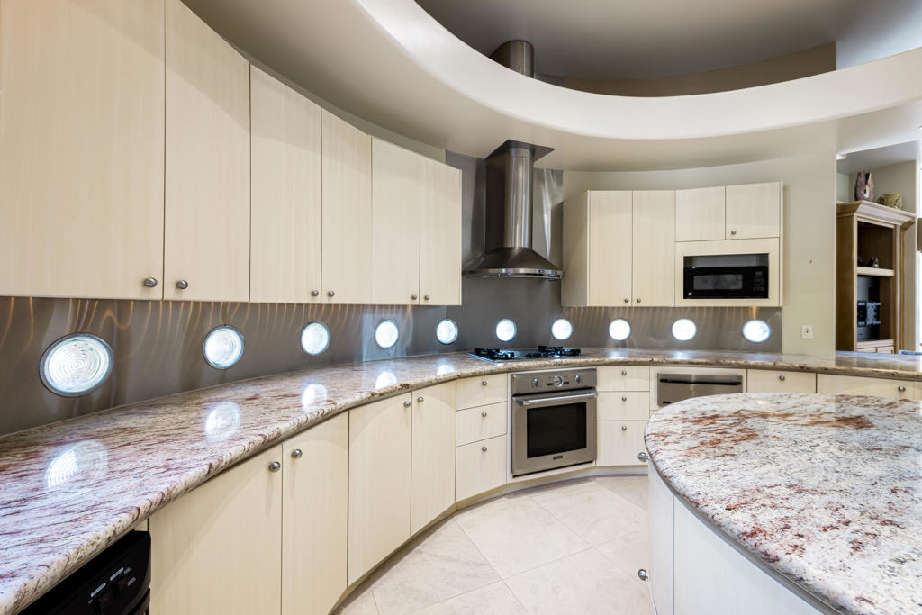 La Residence - Residential