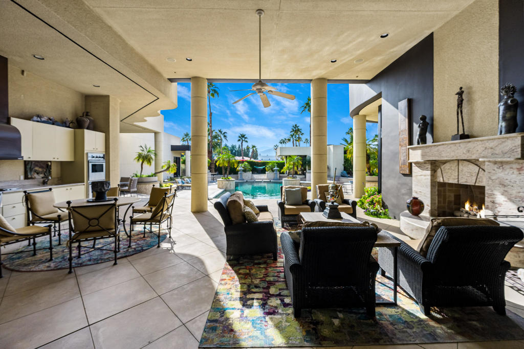 La Residence - Residential