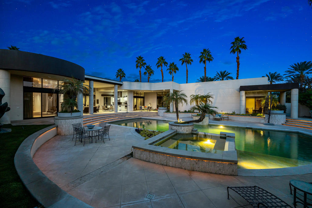 La Residence - Residential