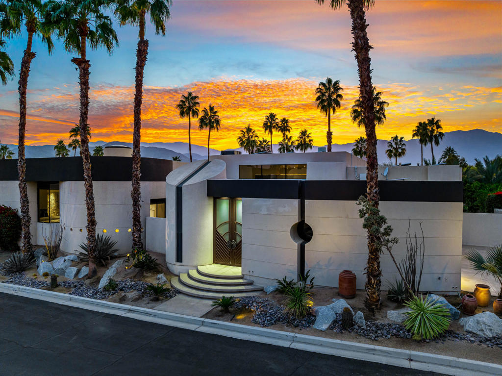 La Residence - Residential