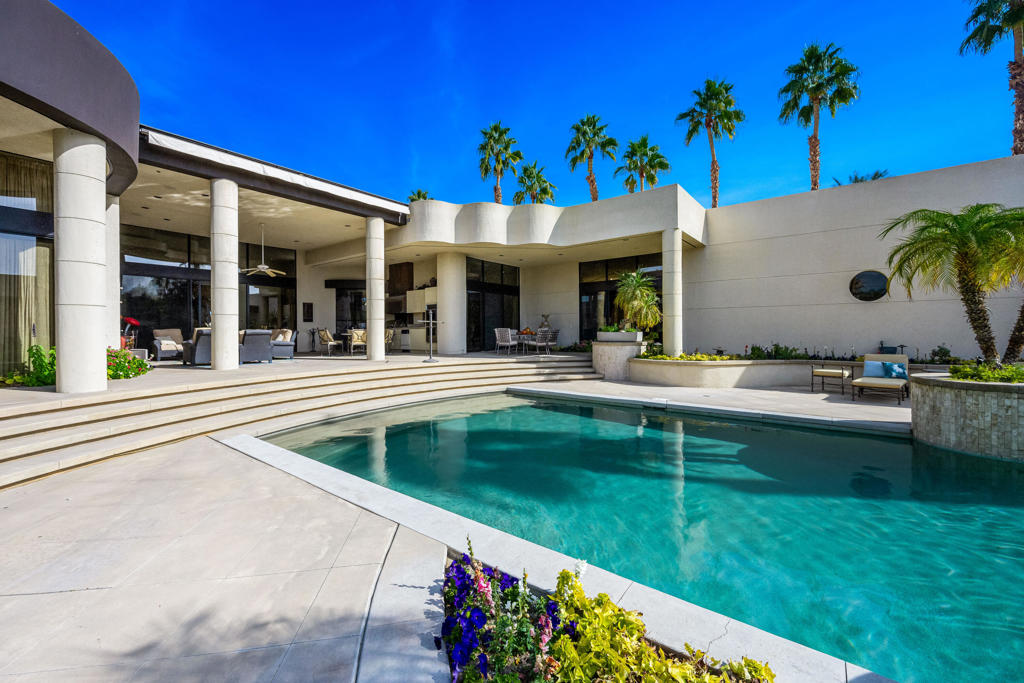 La Residence - Residential