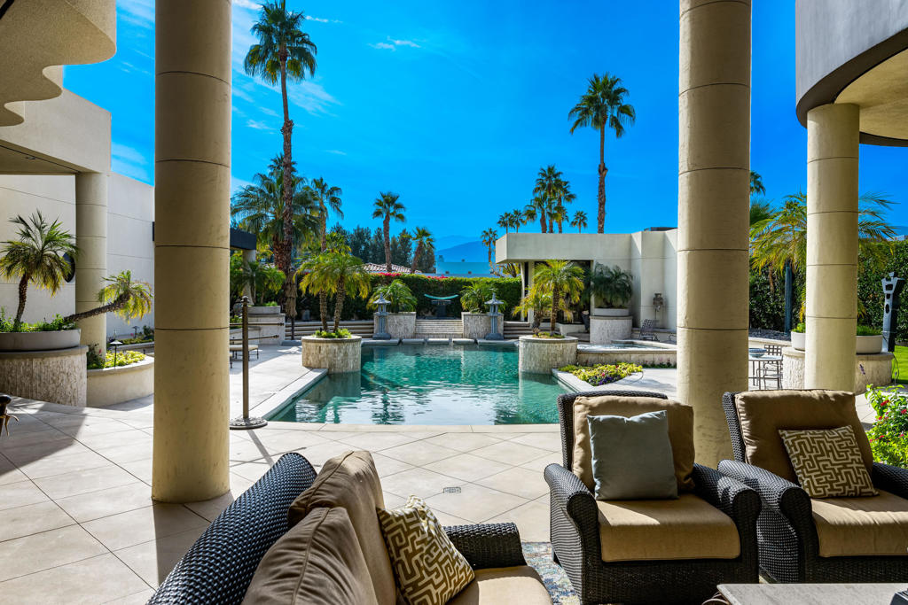 La Residence - Residential