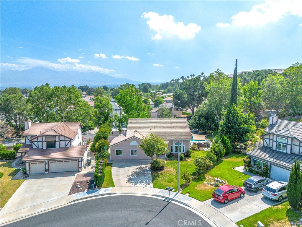 11855 Beverly Court