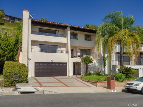 Photo of 1350 E Tujunga Avenue, Burbank, CA 91501 (MLS # BB26193488)