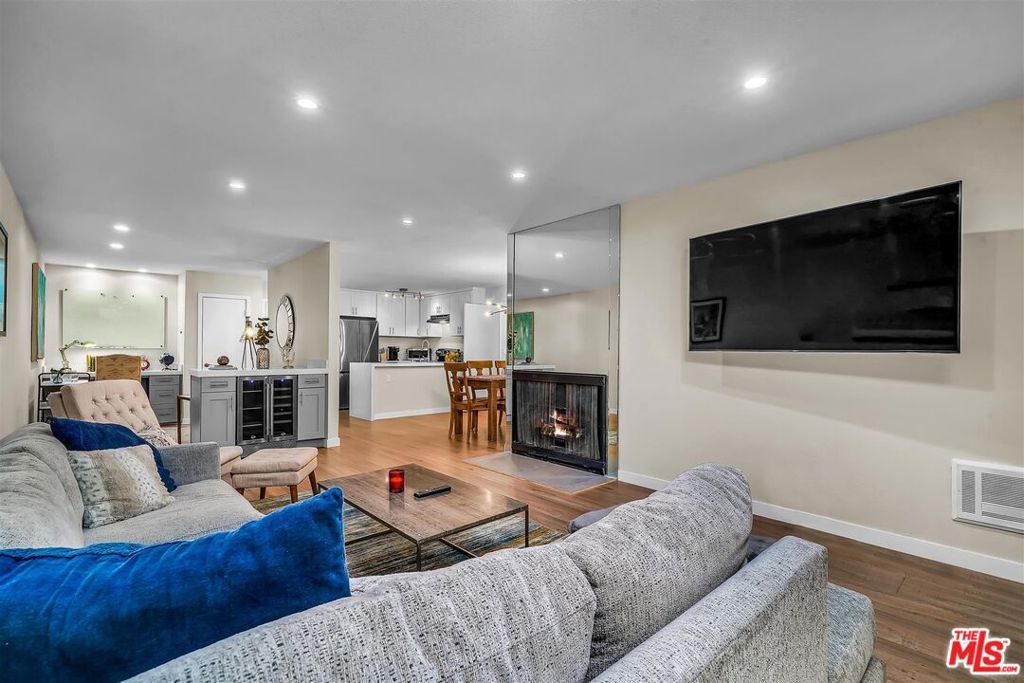 Photo of 11645 Montana Avenue #107, Los Angeles, CA 90049 (MLS # 26671283)