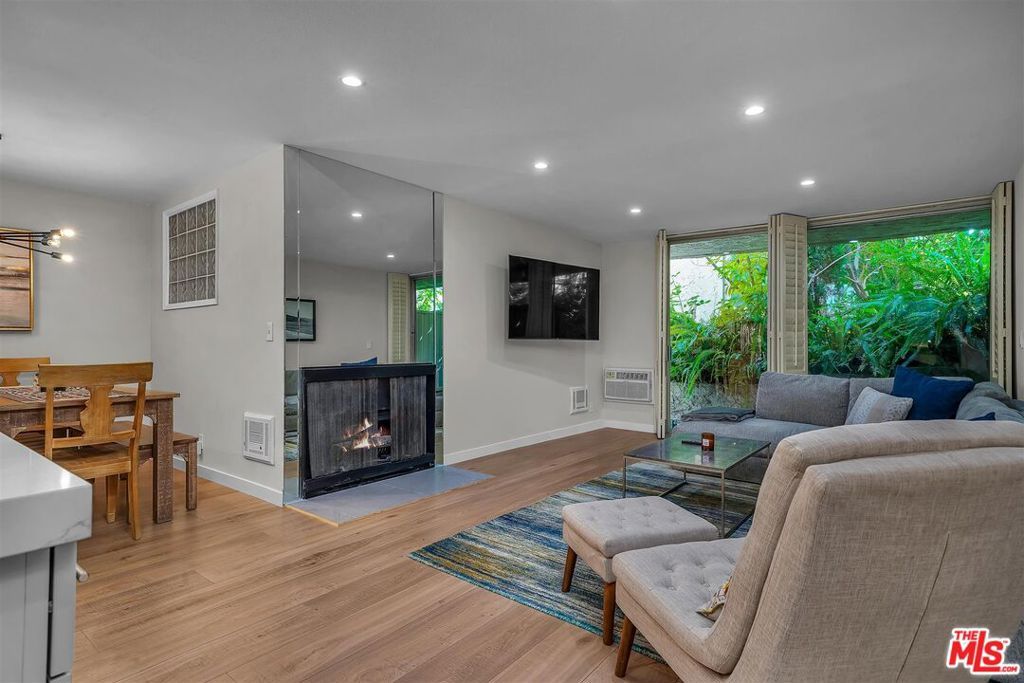 Photo of 11645 Montana Avenue #107, Los Angeles, CA 90049 (MLS # 26671283)