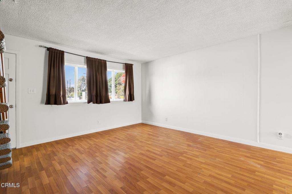 Arcade - 0233 - Residential Income