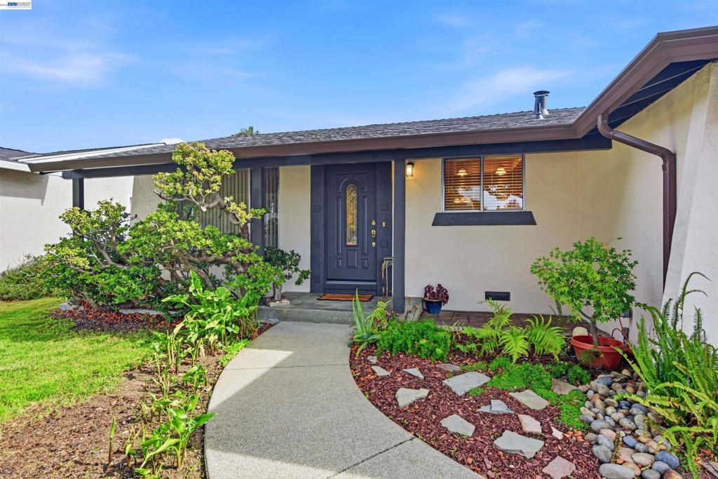 2864 Chamier Pl
